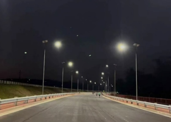 Neptune series 120W all-in-one solar street light for highway project