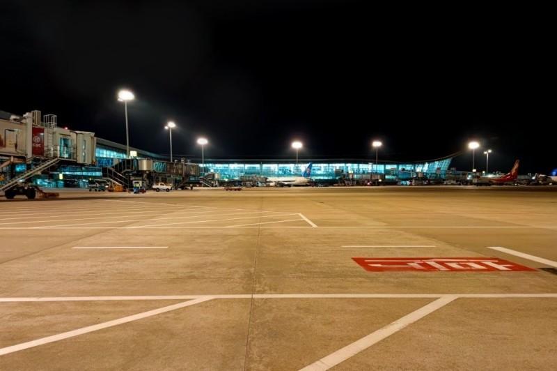 airport apron lighting project 