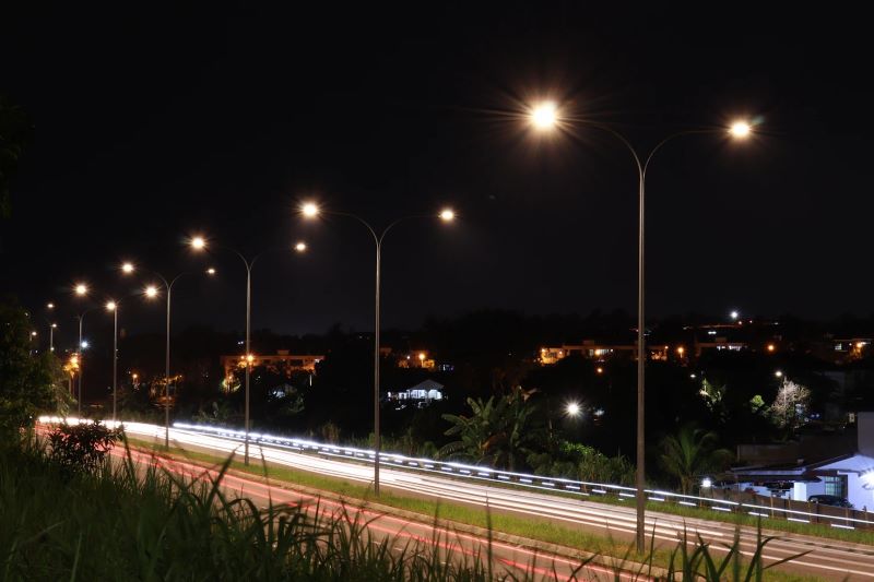 Neptune series 120W all-in-one solar street light for highway project