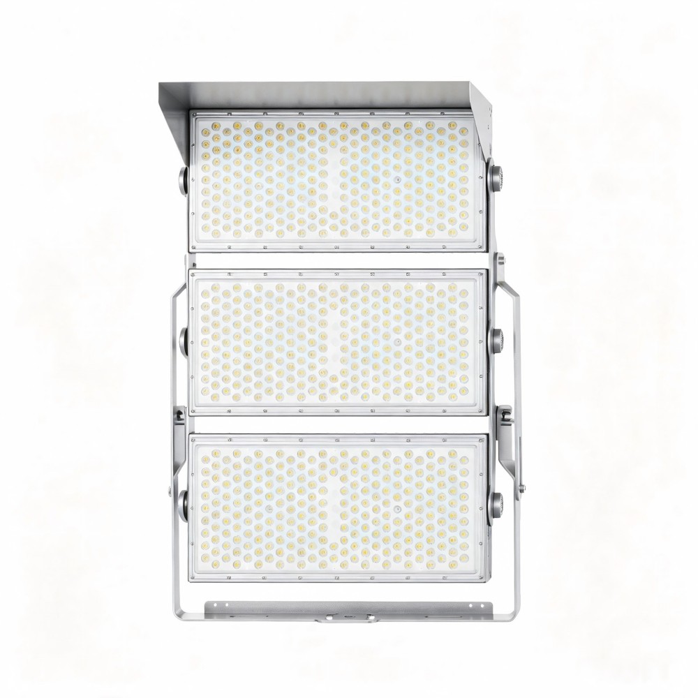 HRMZ500A sports field light with optional anti-glare sun visor